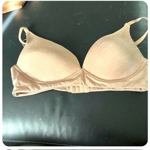 C&California Bra 38 C beige light padding!